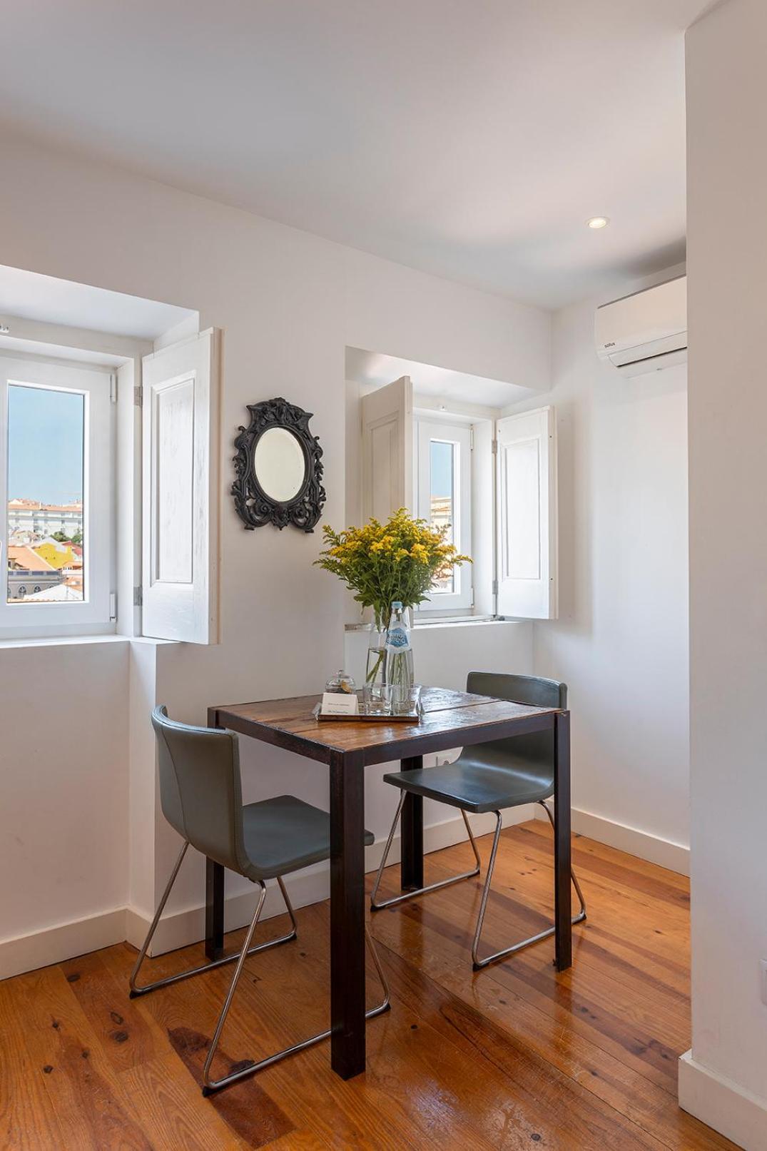 54 Santa Catarina Apartments Lisboa Εξωτερικό φωτογραφία